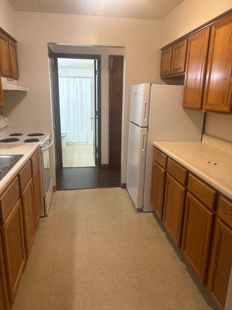 Apartment for rent at 2151 Meadow Lane, Schererville, IN 46375