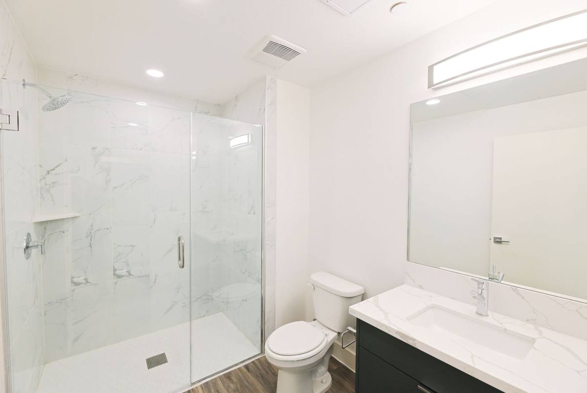 Apartment for rent at 4000 Mont Clair St, Los Angeles, CA 90018