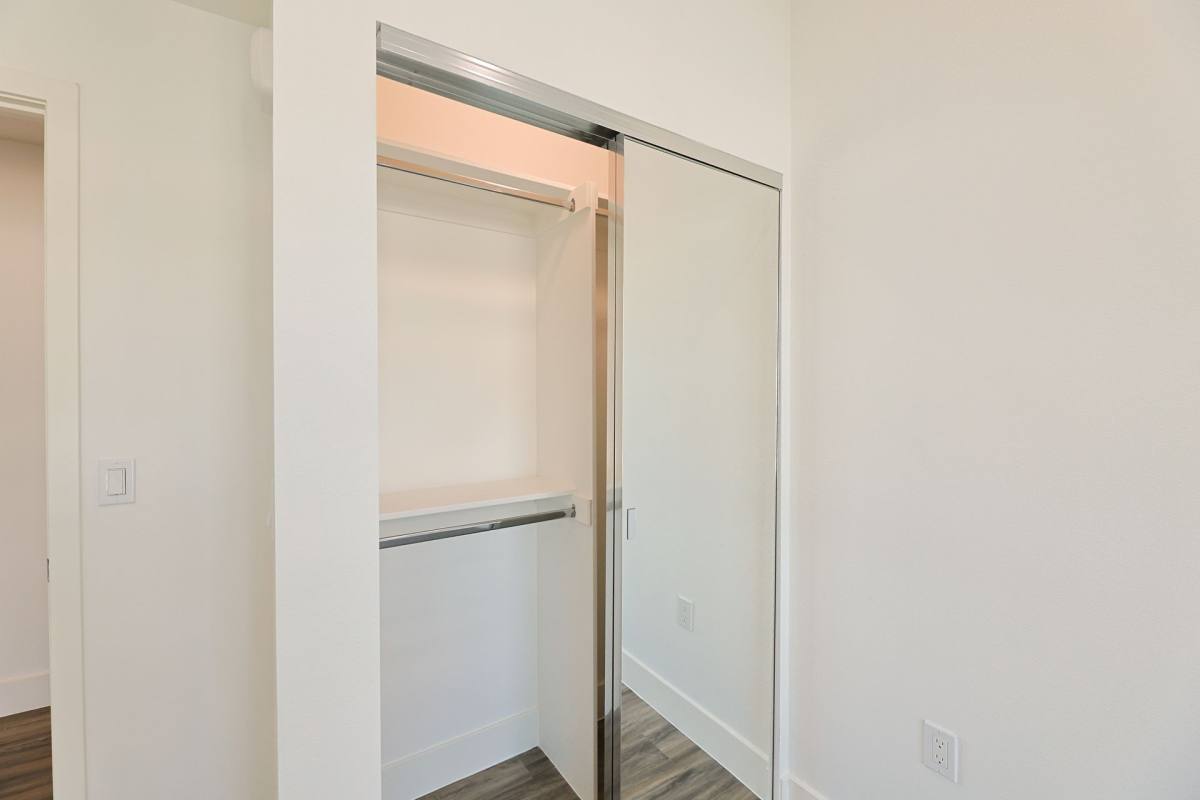 Apartment for rent at 4000 Mont Clair St, Los Angeles, CA 90018