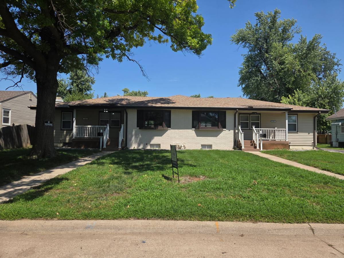 Townhouse for rent at 3420 Ave F, Council Bluffs, IA 51501