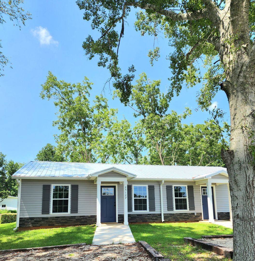 House for rent at 25103 Lavinia Ave, Elberta, AL 36530