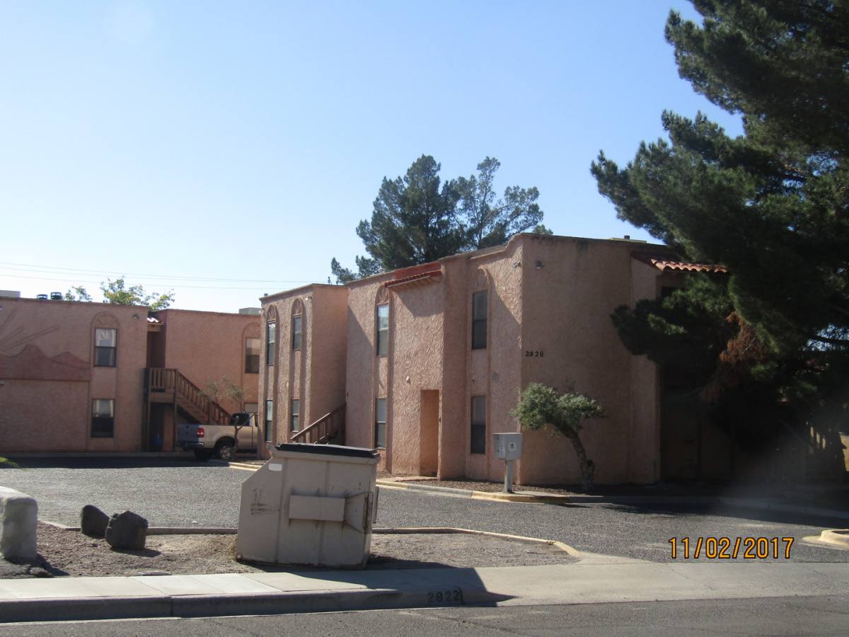 2922 Hillrise Dr, Las Cruces, NM 88011