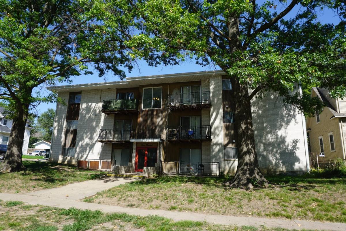 Apartment for rent at 300 S 26th St, Lincoln, NE 68510