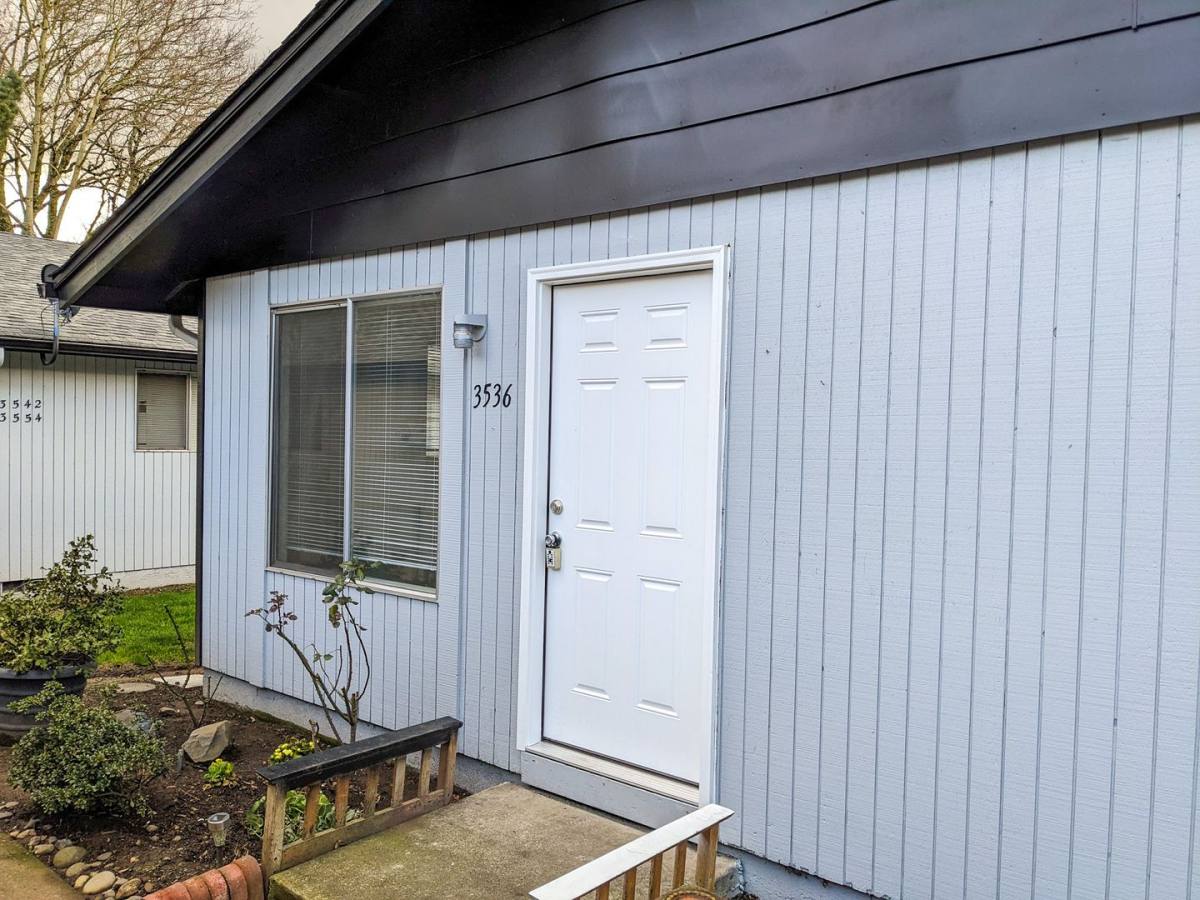 Apartment for rent at 3501 Manor Dr NE, Salem, OR 97301