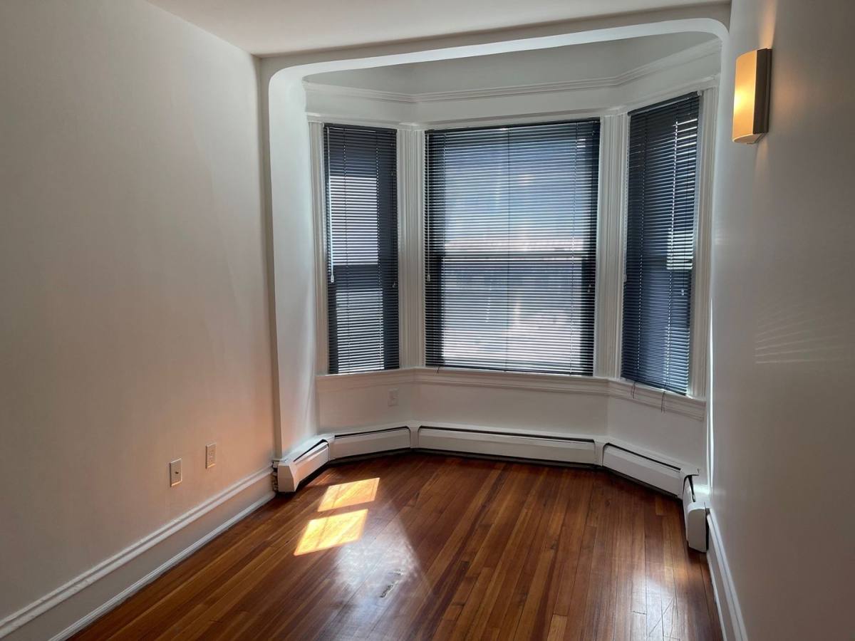 Apartment for rent at 202-204 E Hanover St, Trenton, NJ 08608