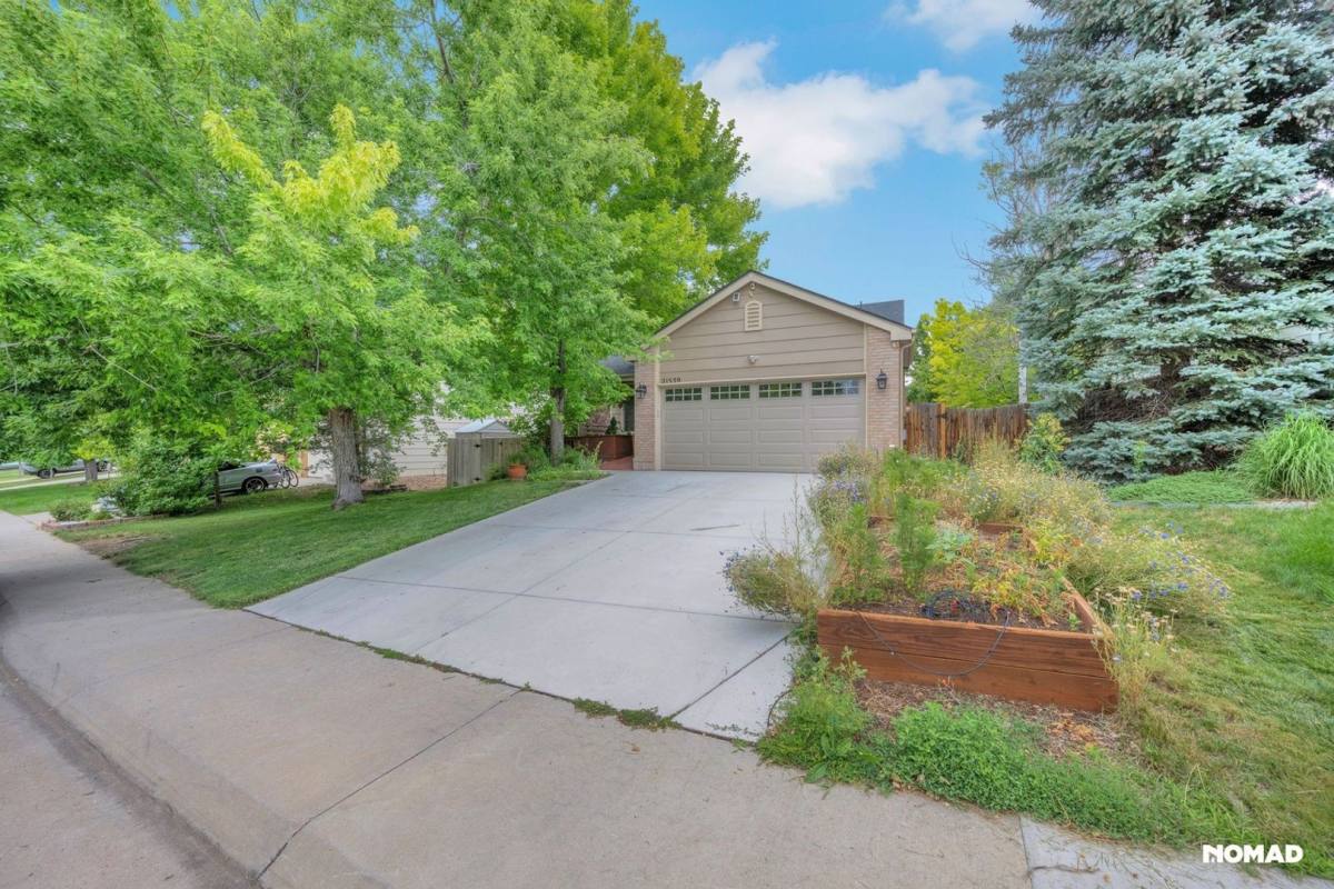 House for rent at 21539 E Crestridge Place, Aurora, CO 80015