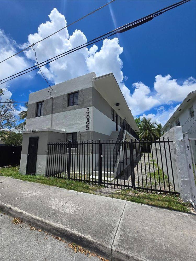 Apartment for rent at 3685 Frow Ave #2-2, Miami, FL 33133