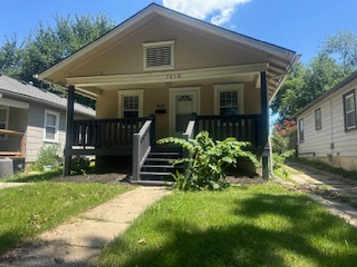House for rent at 7619 Pennsylvania Ave, Kansas City, MO 64114
