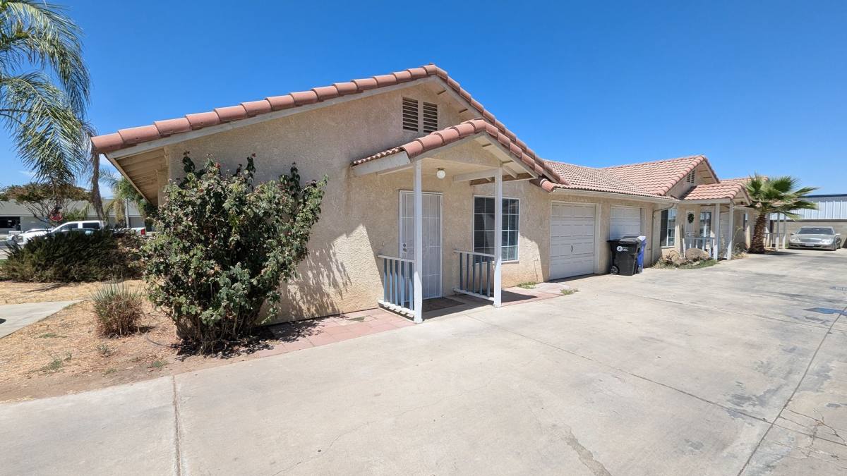 Apartment for rent at 1976 W Roby Ave, Porterville, CA 93257