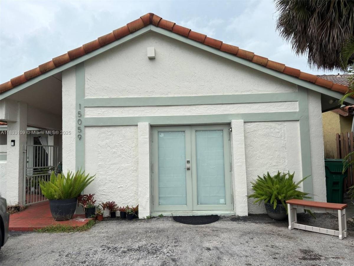 Apartment for rent at 15059 SW 96th Terrace, Miami, FL 33196