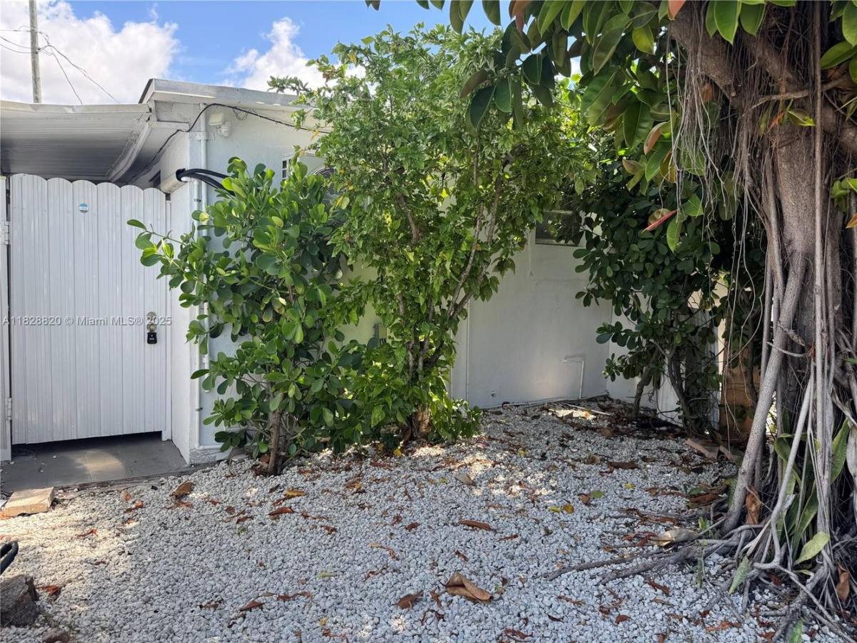 Apartment for rent at 2796 SW 34th Court #1-1, Miami, FL 33133