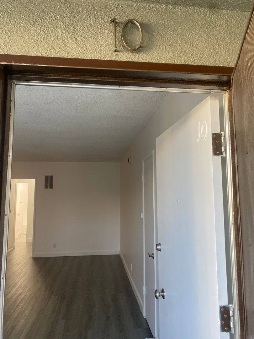 Apartment for rent at 3956 Stevely Ave, Los Angeles, CA 90008