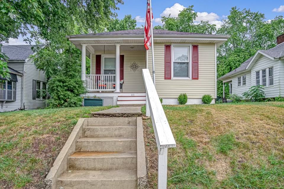 House for rent at 410 S 11th St, Belleville, IL 62220