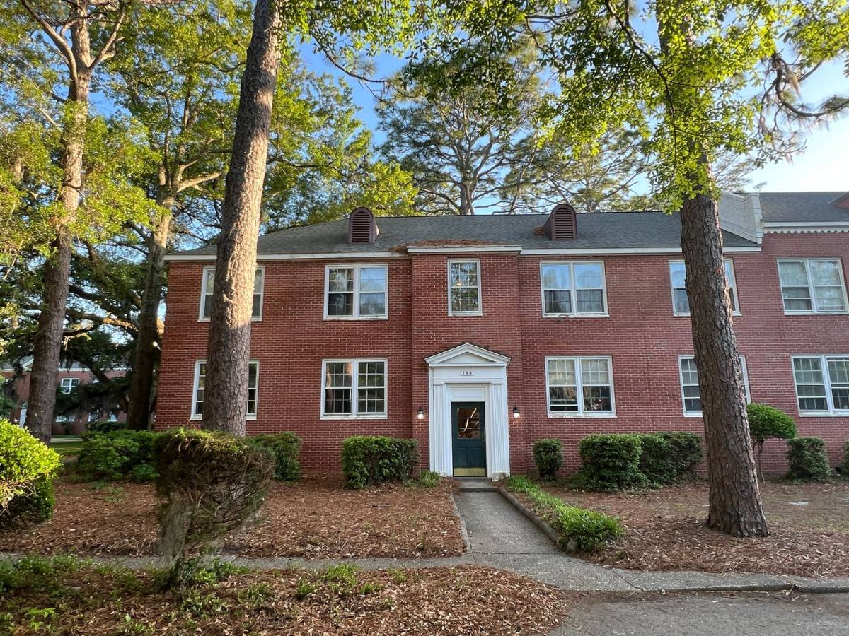2940 Oleander Dr #B12, Wilmington, NC 28403