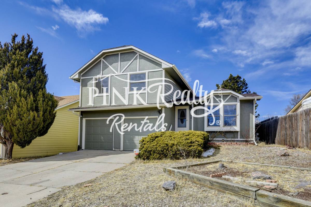 House for rent at 3418 Foxridge Dr, Colorado Springs, CO 80916