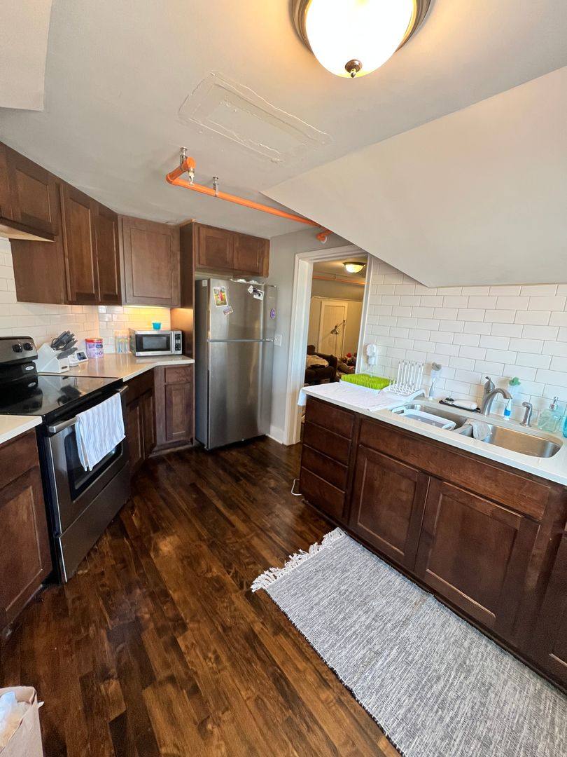 Apartment for rent at 3104 Lyndale Ave S, Minneapolis, MN 55408