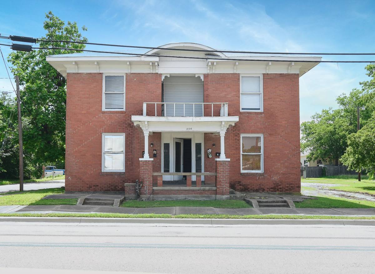 Apartment for rent at 2126 Wesley, Greenville, TX 75401