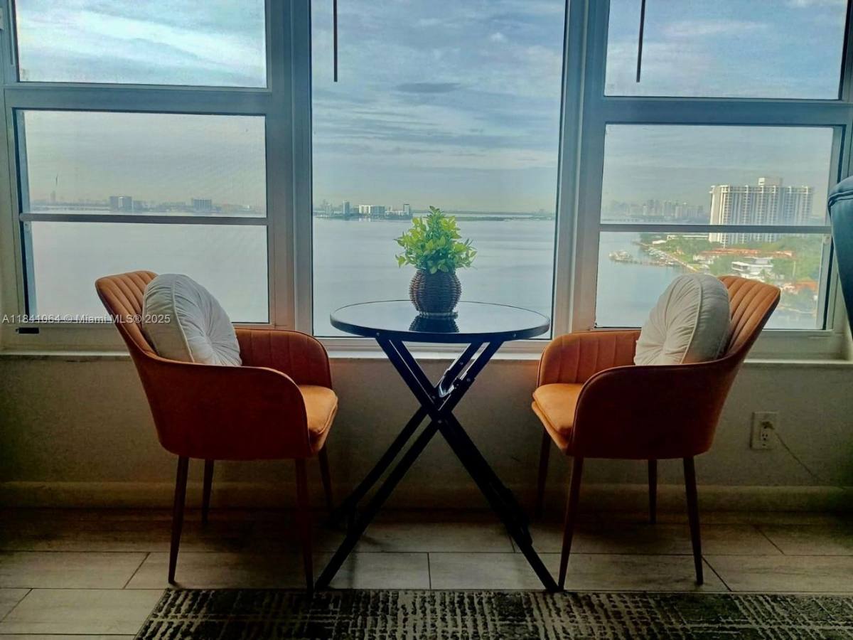 Apartment for rent at 11111 Biscayne Blvd #16C, Miami, FL 33181