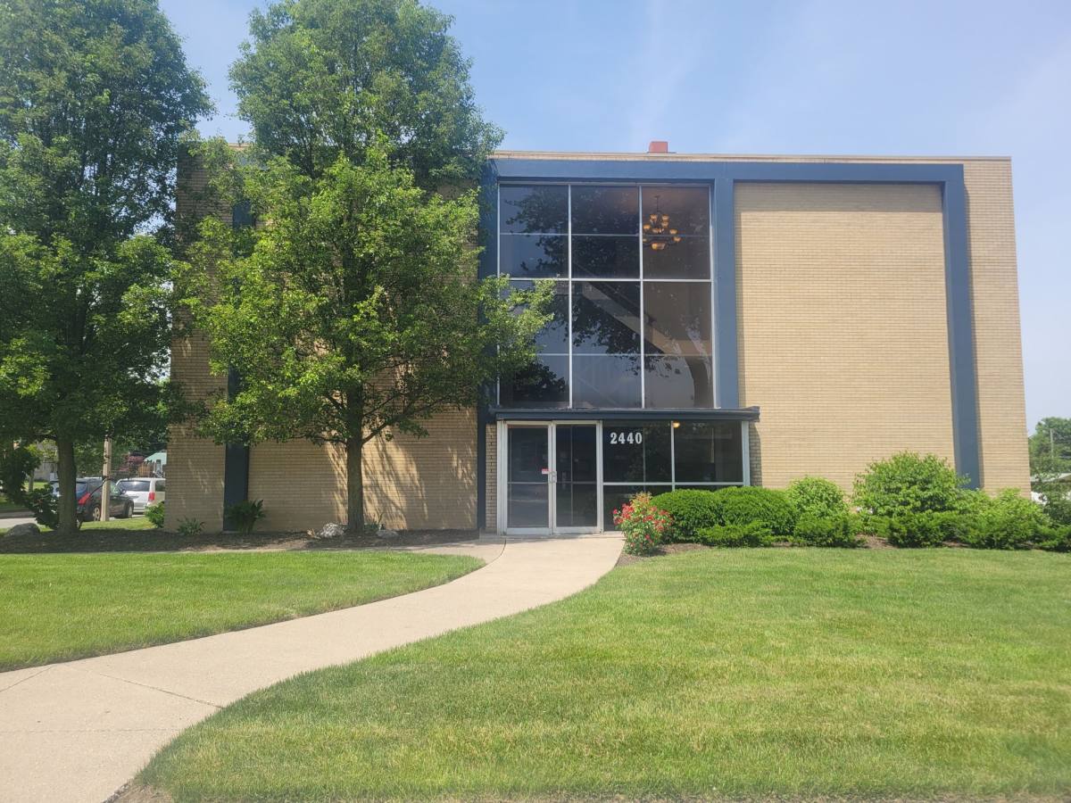 Apartment for rent at 2440 Fairfield Ave, Fort Wayne, IN 46807