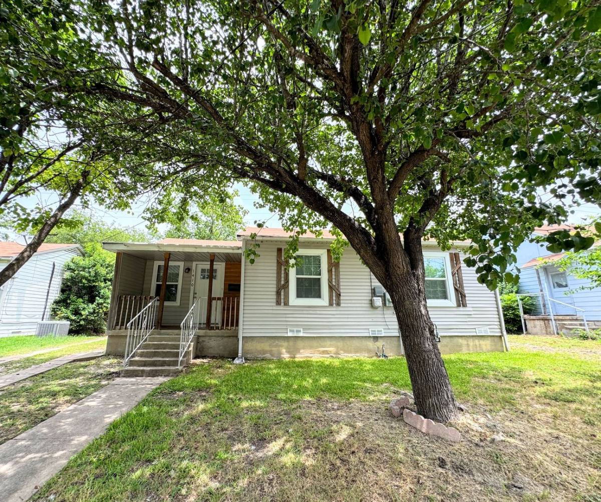 House for rent at 1410 E Barton Ave, Temple, TX 76501
