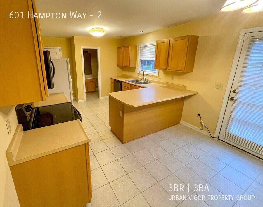Townhouse for rent at 601 Hampton Way #2, Richmond, KY 40475
