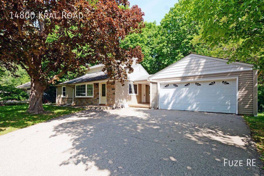 House for rent at 14800 Kral Rd, Minnetonka, MN 55345