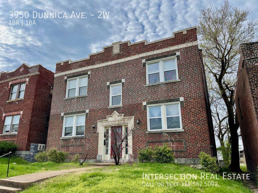 Apartment for rent at 3950 Dunnica Ave #2W, Saint Louis, MO 63116