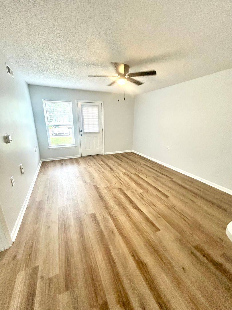 Apartment for rent at 6612 Gordon Rd, Wilmington, NC 28411