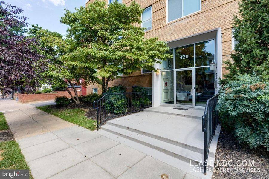 Apartment for rent at 420 16th St SE #103A, Washington, DC 20003