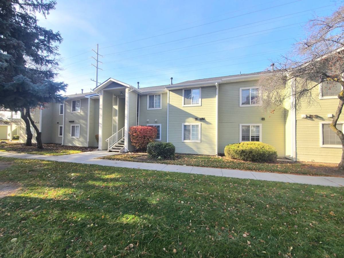 Apartment for rent at 408-420 N Broadmore Way, Nampa, ID 83687