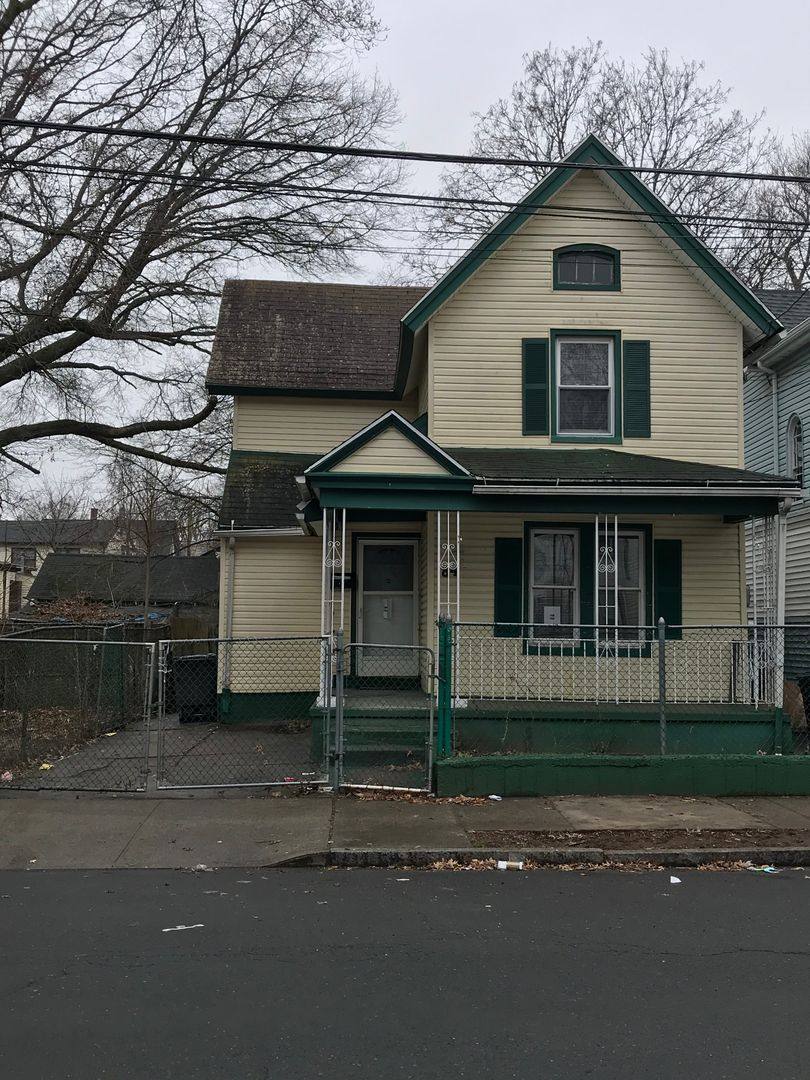 House for rent at 84 Hurlburt St, New Haven, CT 06519