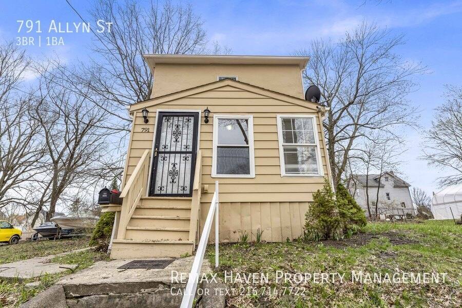 House for rent at 791 Allyn St, Akron, OH 44311