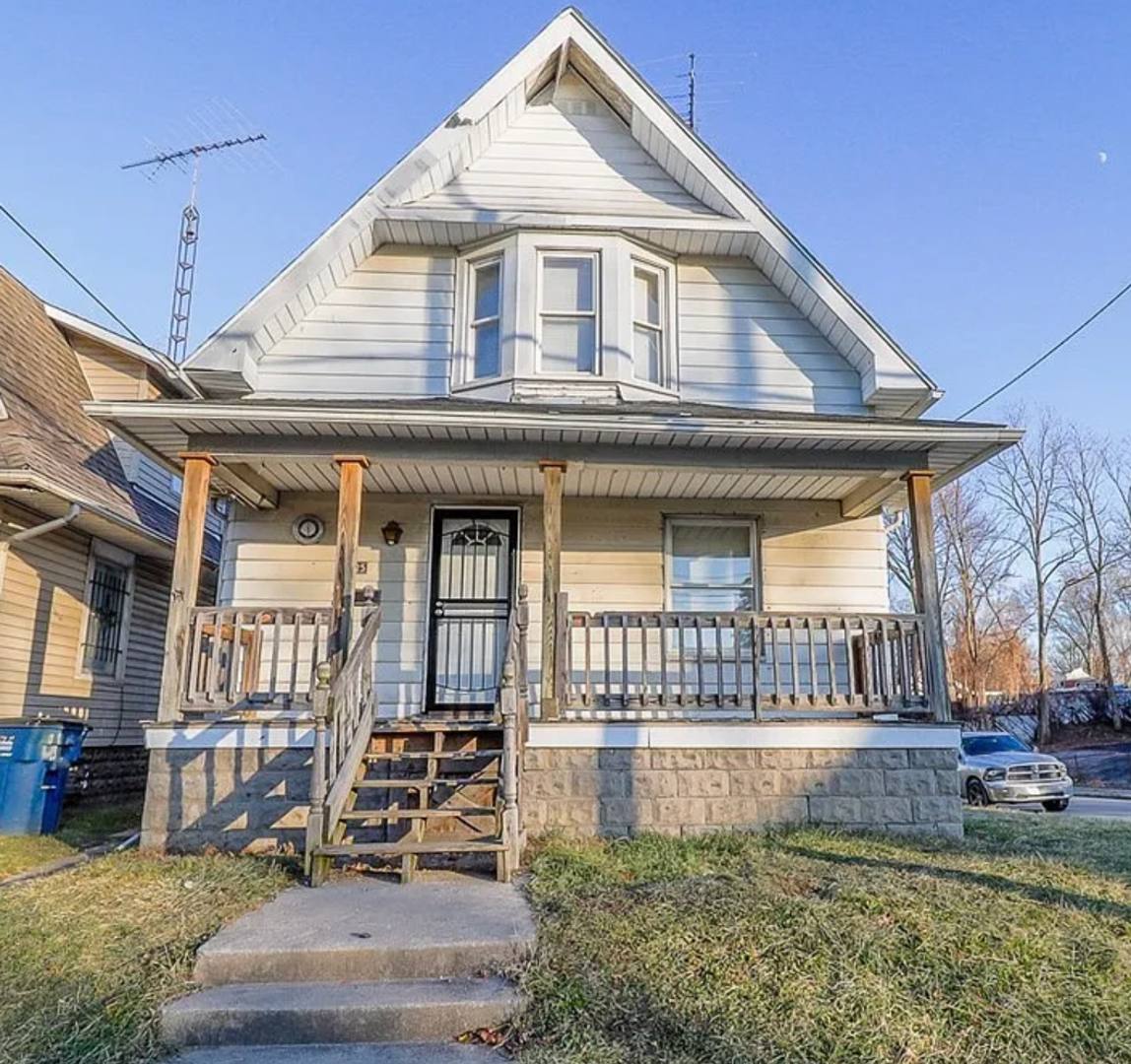 House for rent at 425 Spencer St, Toledo, OH 43609