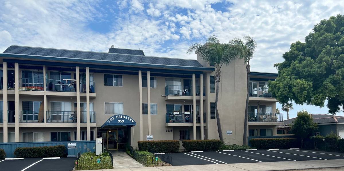 Apartment for rent at 959 Felspar St, San Diego, CA 92109