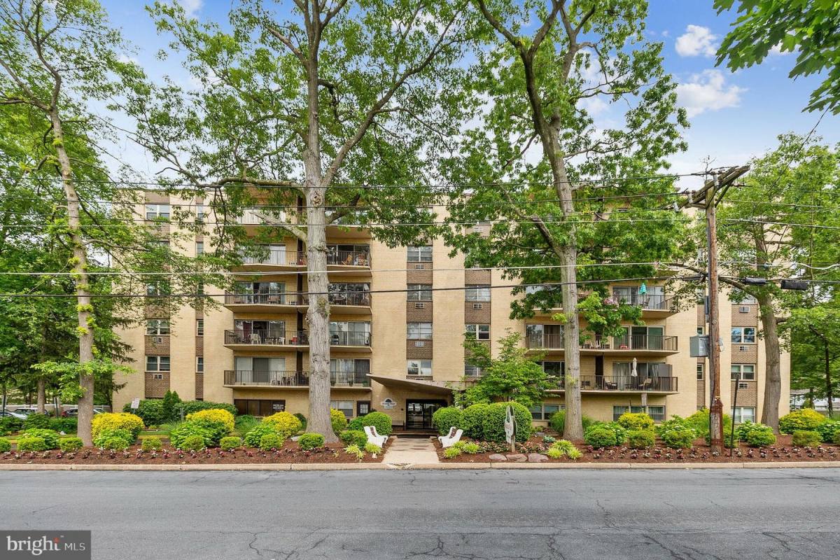 Apartment for rent at 111 Chestnut St #107, Audubon, NJ 08106
