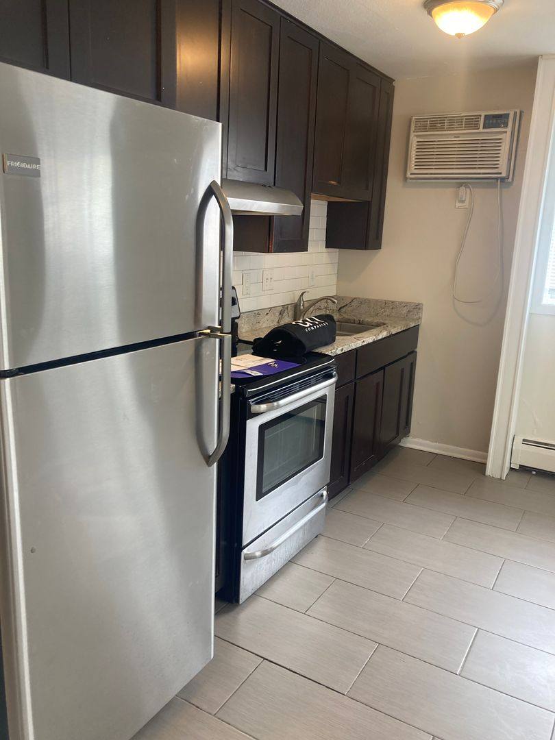 Apartment for rent at 2801 Girard Ave S, Minneapolis, MN 55408