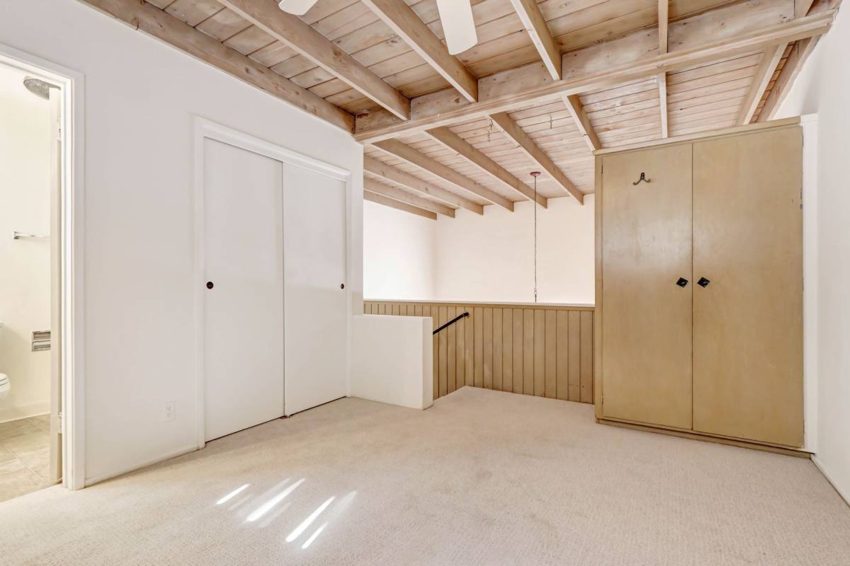 Townhouse for rent at 9809 Tabor St, Los Angeles, CA 90034