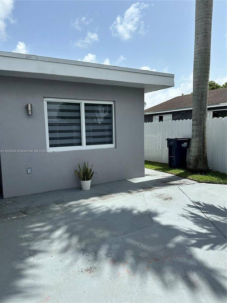 Apartment for rent at 11631 SW 179th Terrace, Miami, FL 33157