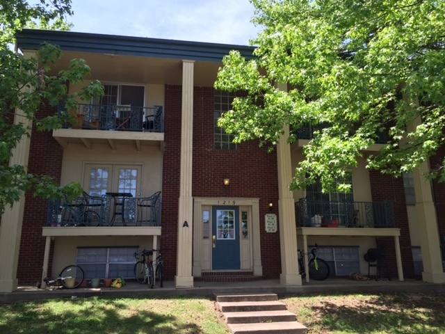 Apartment for rent at 1219 N Storer, Fayetteville, AR 72703