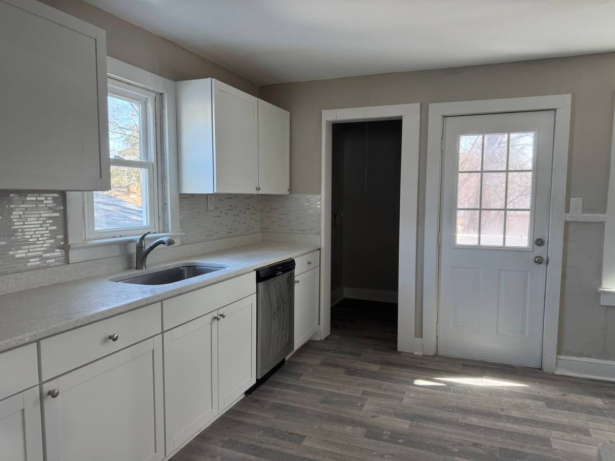 Apartment for rent at 560 Ashton Ave, Franklin, VA 23851