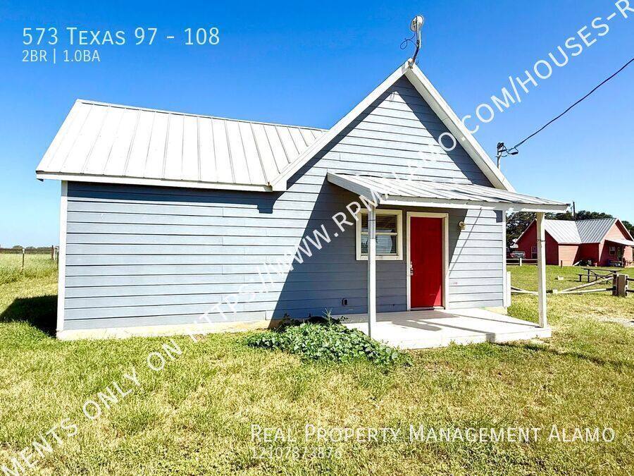 Apartment for rent at 573 Texas 97 #108, Floresville, TX 78114