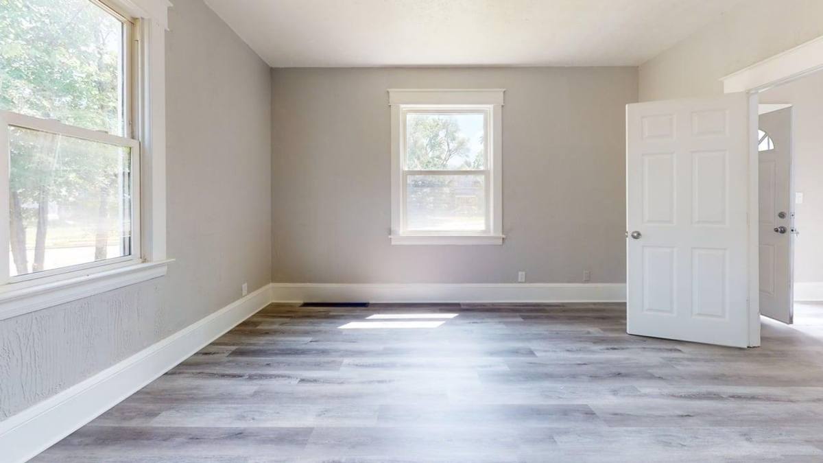 Apartment for rent at 753 Johnston St, Akron, OH 44306