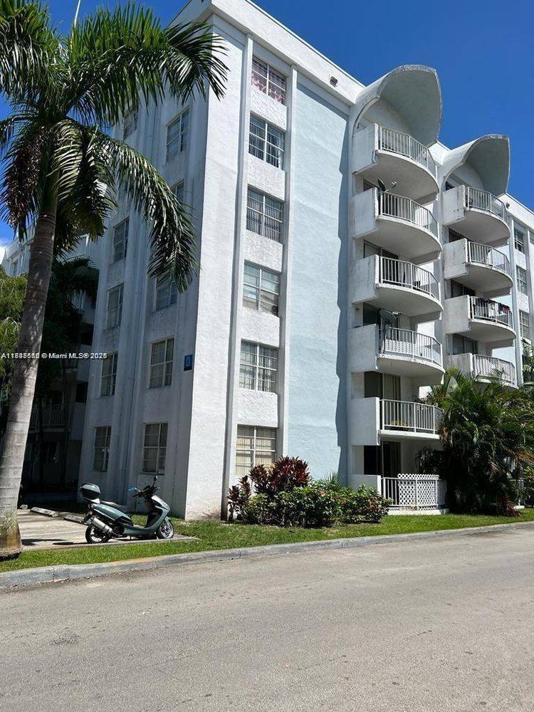 Apartment for rent at 498 NW 165th St #D407, Miami, FL 33169