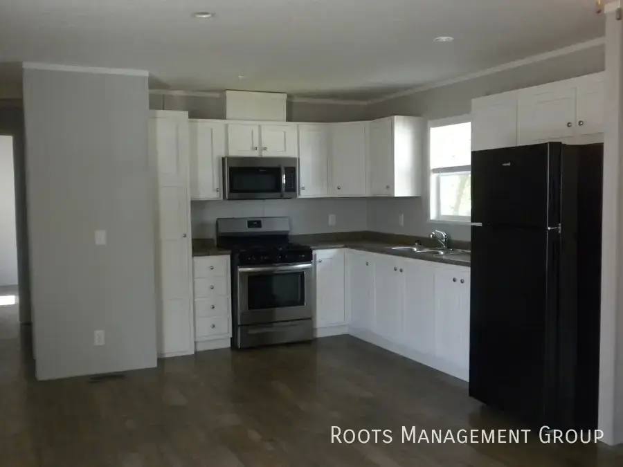 Apartment for rent at 774 Gee #3, Bay City, MI 48708