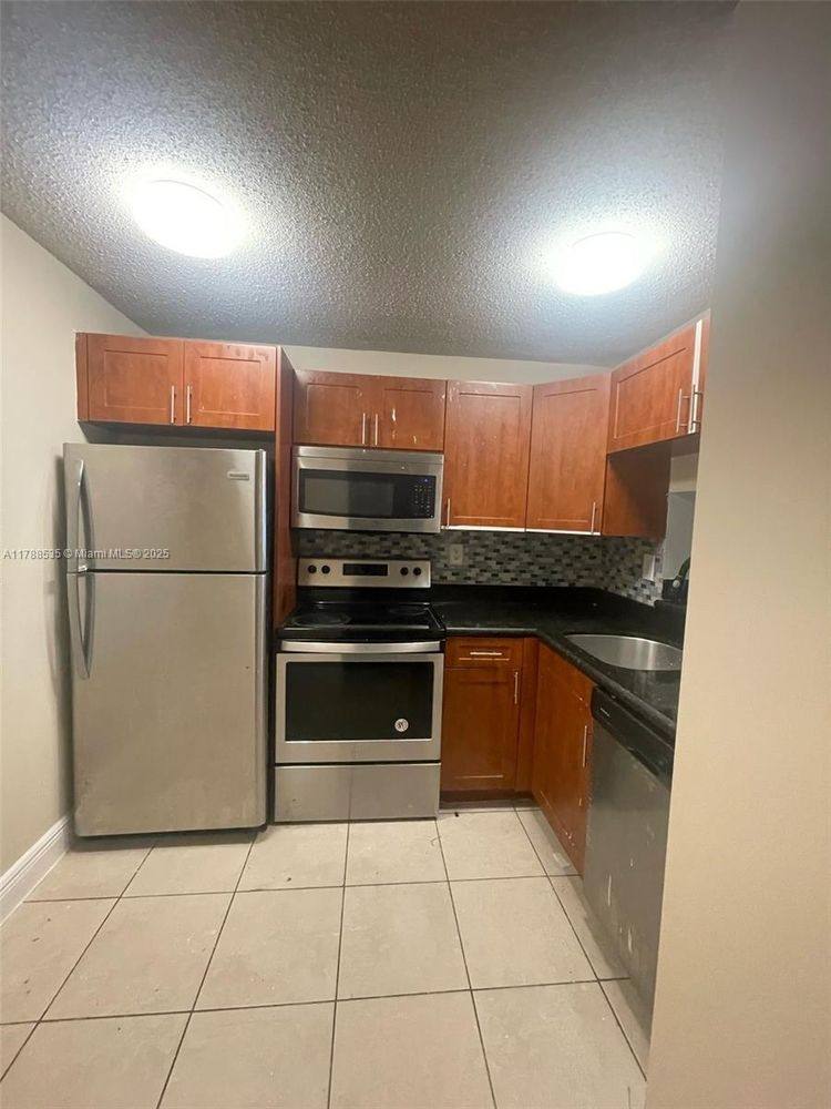 Apartment for rent at 486 NW 165th St #B108, Miami, FL 33169