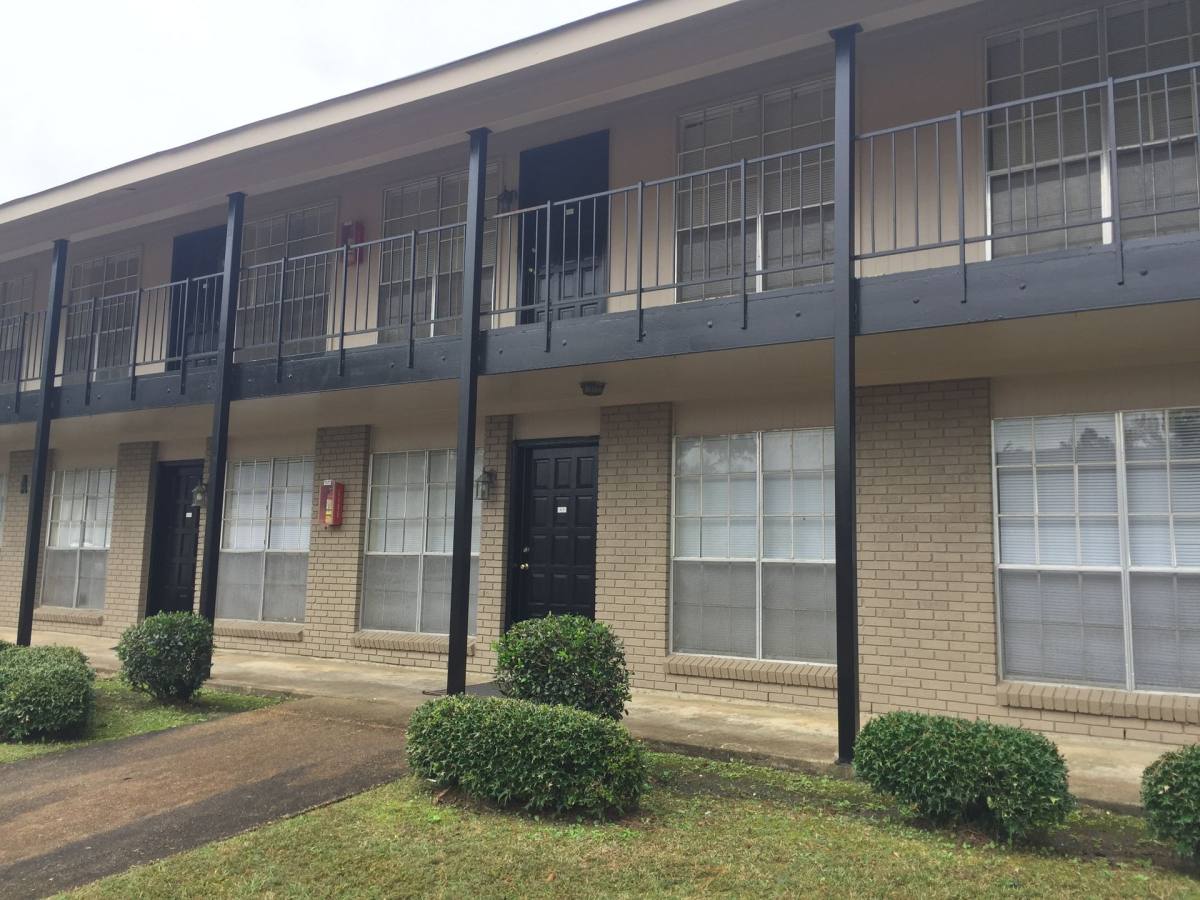 Townhouse for rent at 840 Marion Ave, McComb, MS 39648
