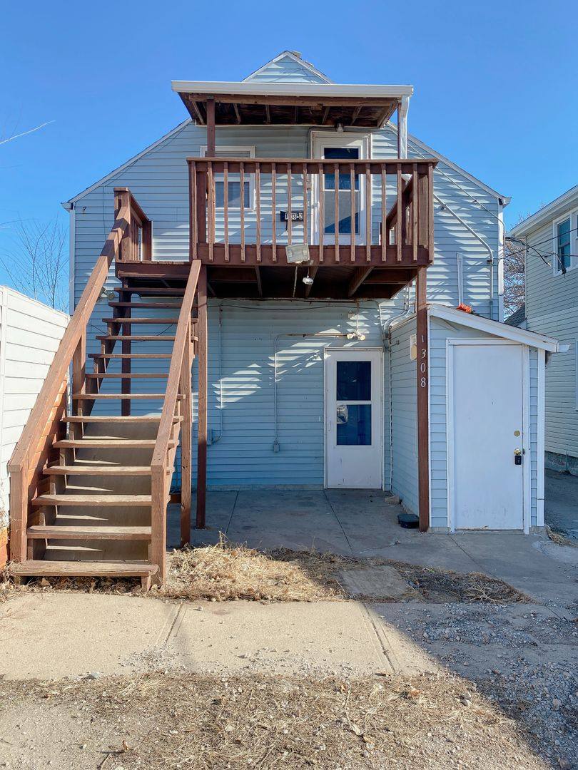 Apartment for rent at 1308 Garfield St, Omaha, NE 68107