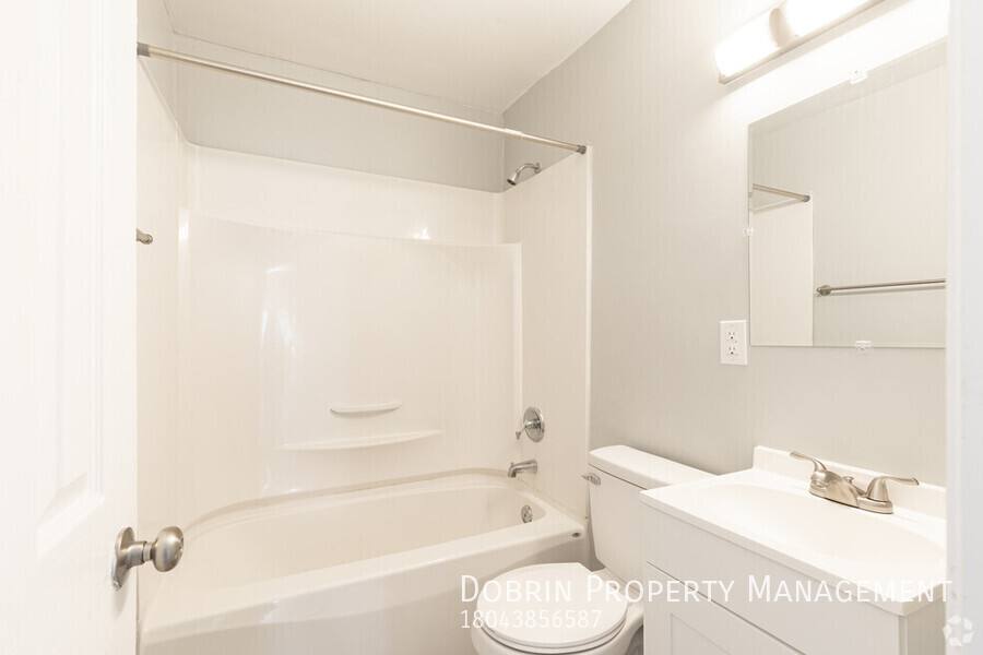 Apartment for rent at 1610 B Fendall Ave, Richmond, VA 23222