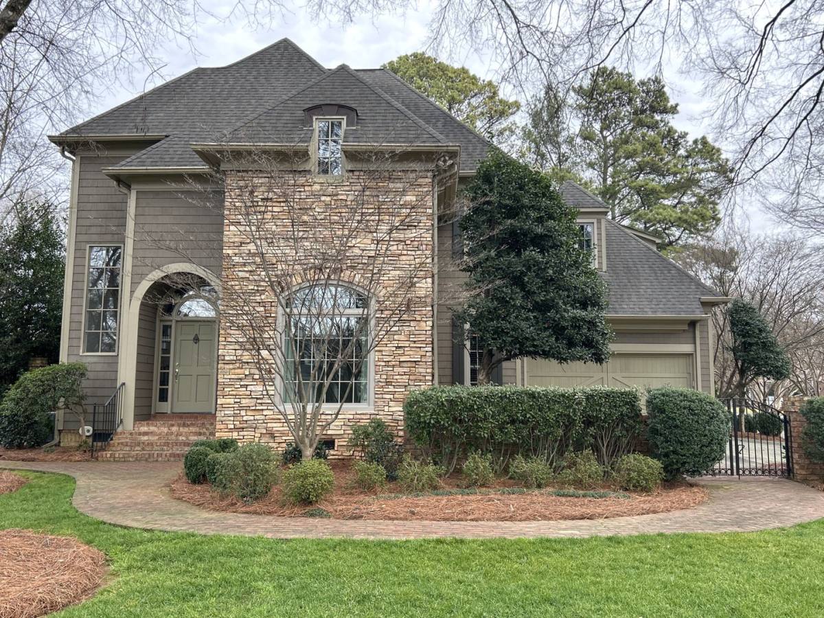 House for rent at 2735 Sharon Rd, Charlotte, NC 28211