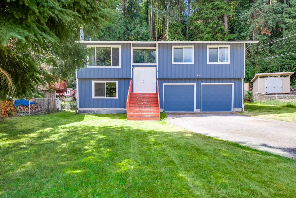 House for rent at 1107 NE 200th St, Seattle, WA 98155